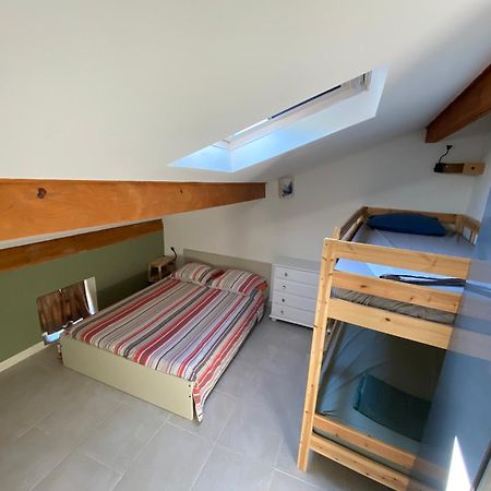 Appartement Climatise Au Pied Du Mont Ventoux Malemort-du-Comtat Екстериор снимка
