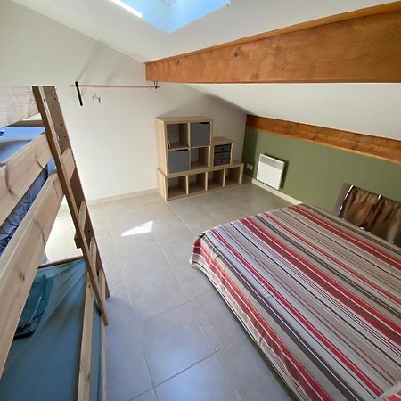 Appartement Climatise Au Pied Du Mont Ventoux Malemort-du-Comtat Екстериор снимка