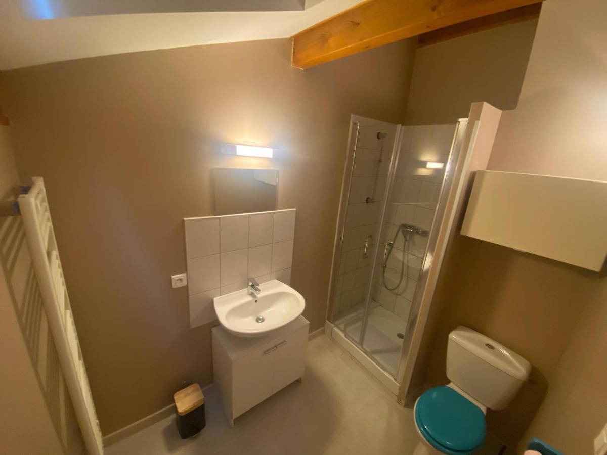 Appartement Climatise Au Pied Du Mont Ventoux Malemort-du-Comtat Екстериор снимка